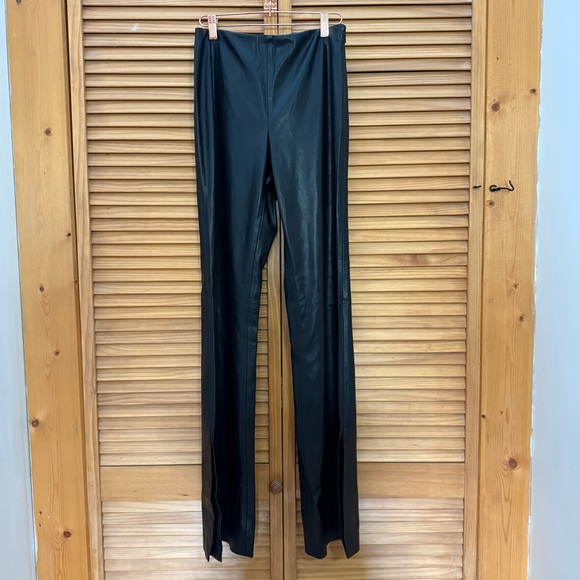 NWT Alice + Olivia Black pants size 10